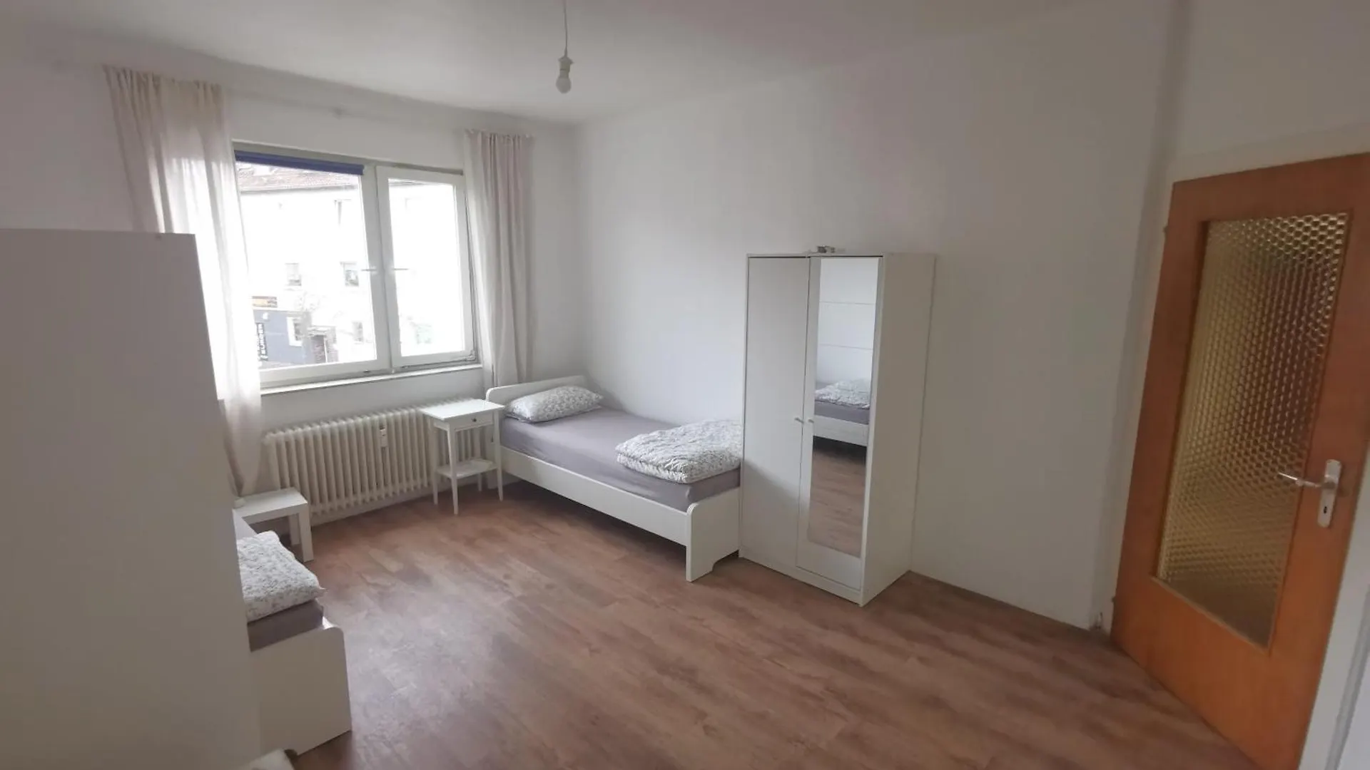 3-Zimmer Wohnung 20Min To Fair - Max 6 Personen Seelze 0*,  Germany